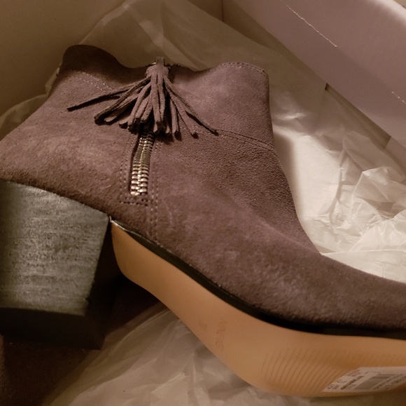 Boots - Picture 2 of 3